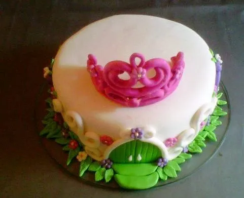 Tortas lisbesita: TORTA DE PRINCESAS