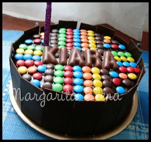 Margarita Elena. Repostería artesanal: Torta con rocklets y chocolate