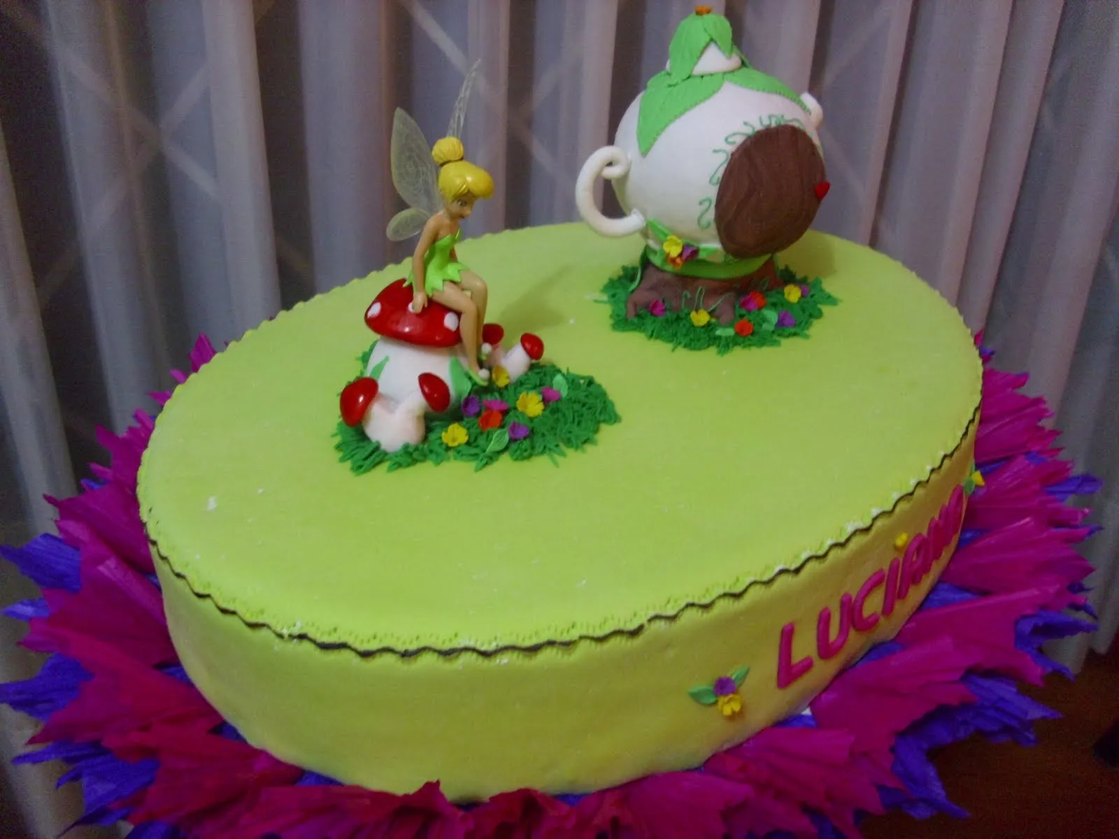 Tortas y Ponques Lucia: Torta de Cumpleaños