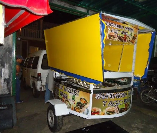 TRAILERS DE COMIDA RAPIDA EQUIPADO