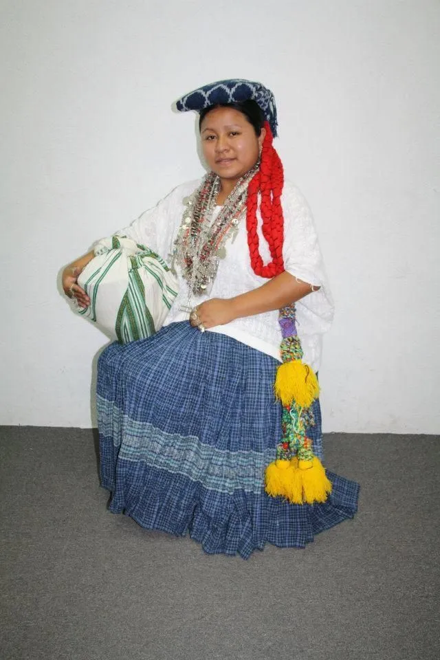 Traje ceremonial de Coban, Alta Verapaz. | Trajes Típicos de Guatemal…