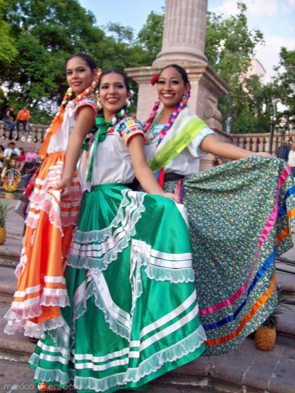 guelaguetza en aguascalientes , trajes tipicos - Aguascalientes ...