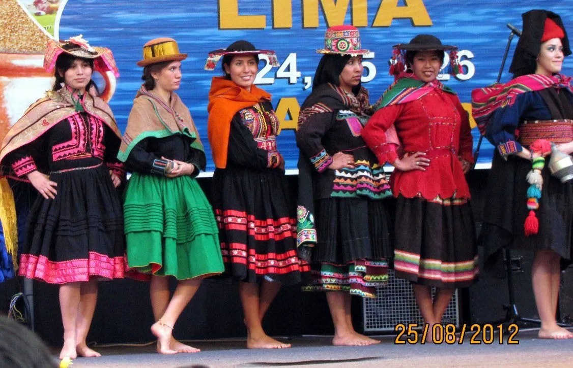 TRAJES TIPICOS DEL PERU Traditional Peruvian Dresses: ¿ Cómo son ...