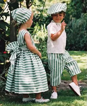 Trajes y vestidos elegantes para niños | Web de la Novia