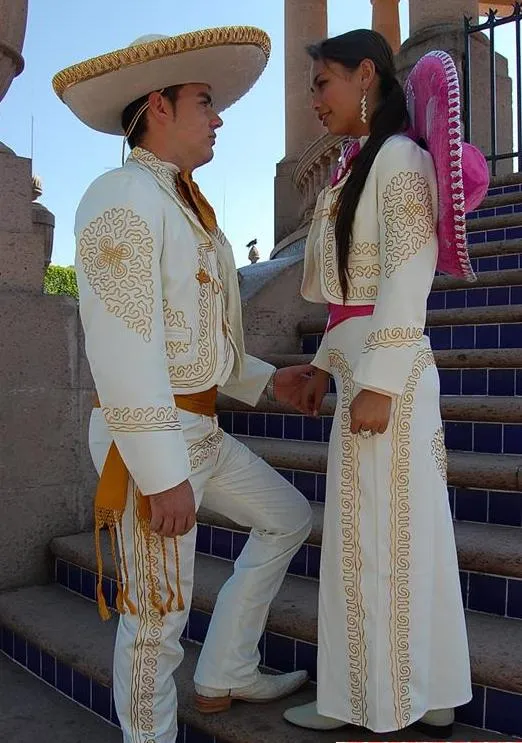 trajes+de+charro+para+dama.JPG