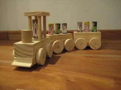 Manualidades infantiles: PRIMERA PARTE: CONSTRUIR UN TREN ANTIGUO