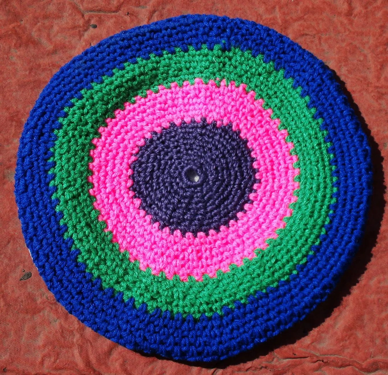 Tutti frutti!: Mas almohadones tejidos a crochet!