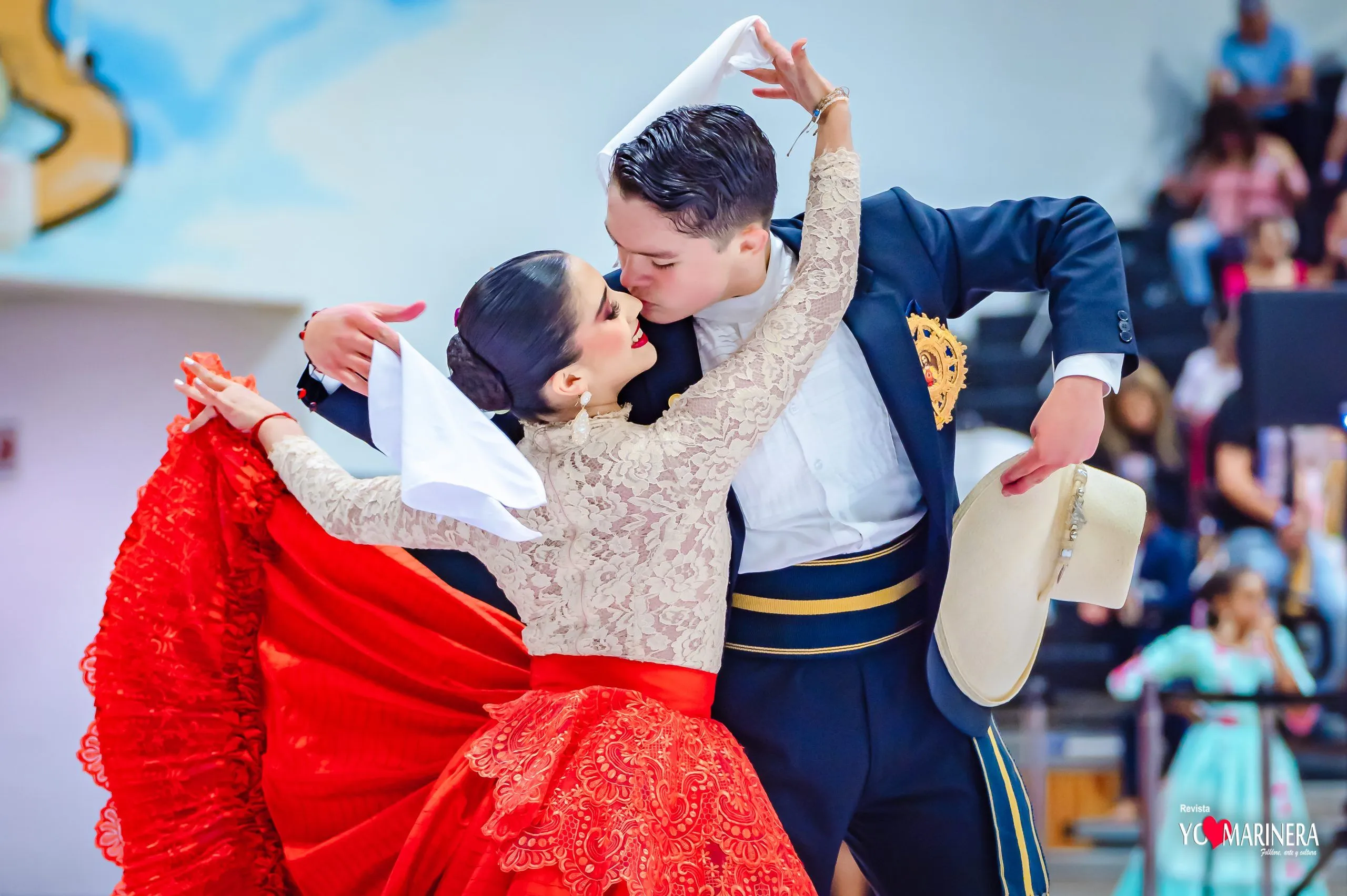 Tyler Brooks. Bailar lo enamoró del país de su madre, Perú