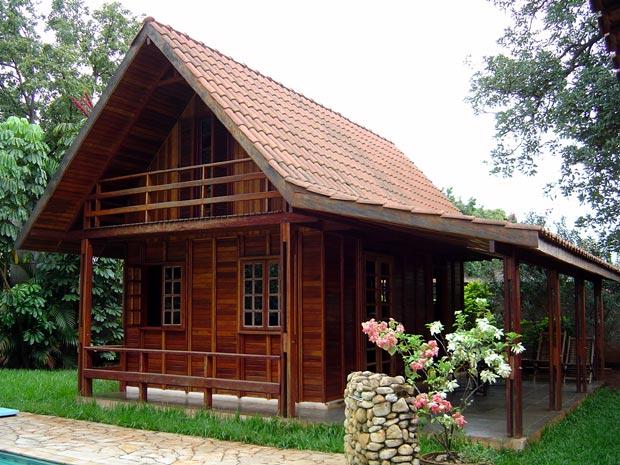 Uma casa de campo de madeira é boa para viver - Casa Pré Fabricada