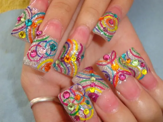 Uñas de acrilico decoradas para adolescentes - Imagui