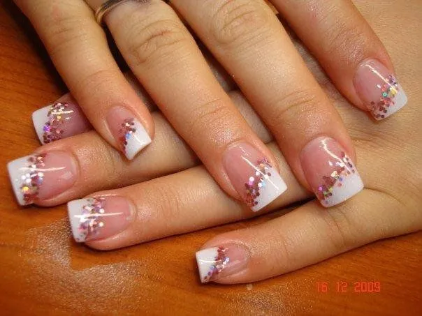 Uñas Acrilicas Mazate: french sesgado con glider rosa