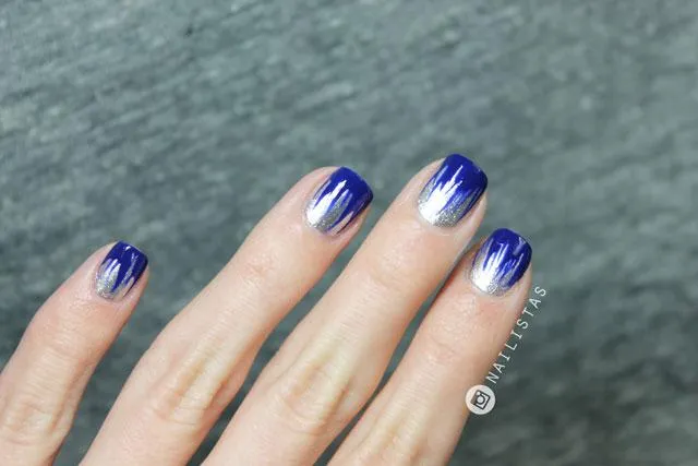 uñas decoradas en color azul | facilisimo.com