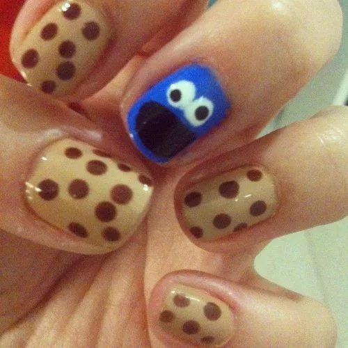 Uñas decoradas de elmo y come galletas - Imagui