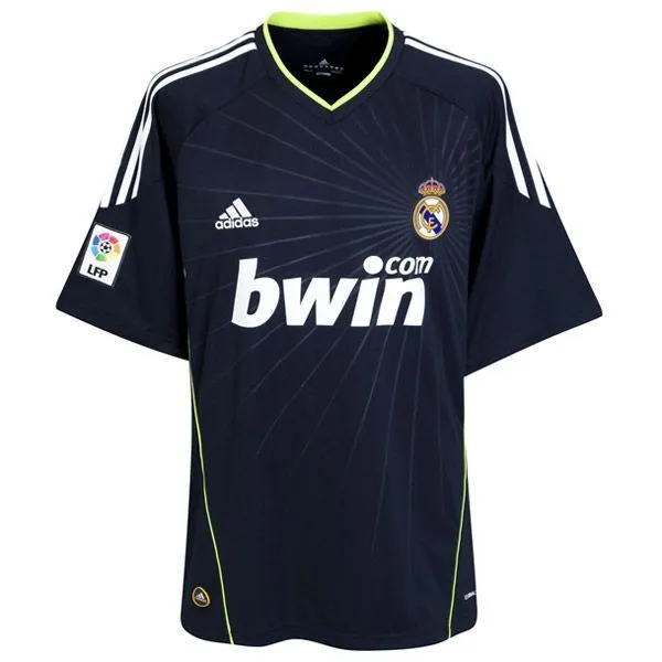 Tutte le nuove maglie del Real Madrid 2010-2011 - Adidas