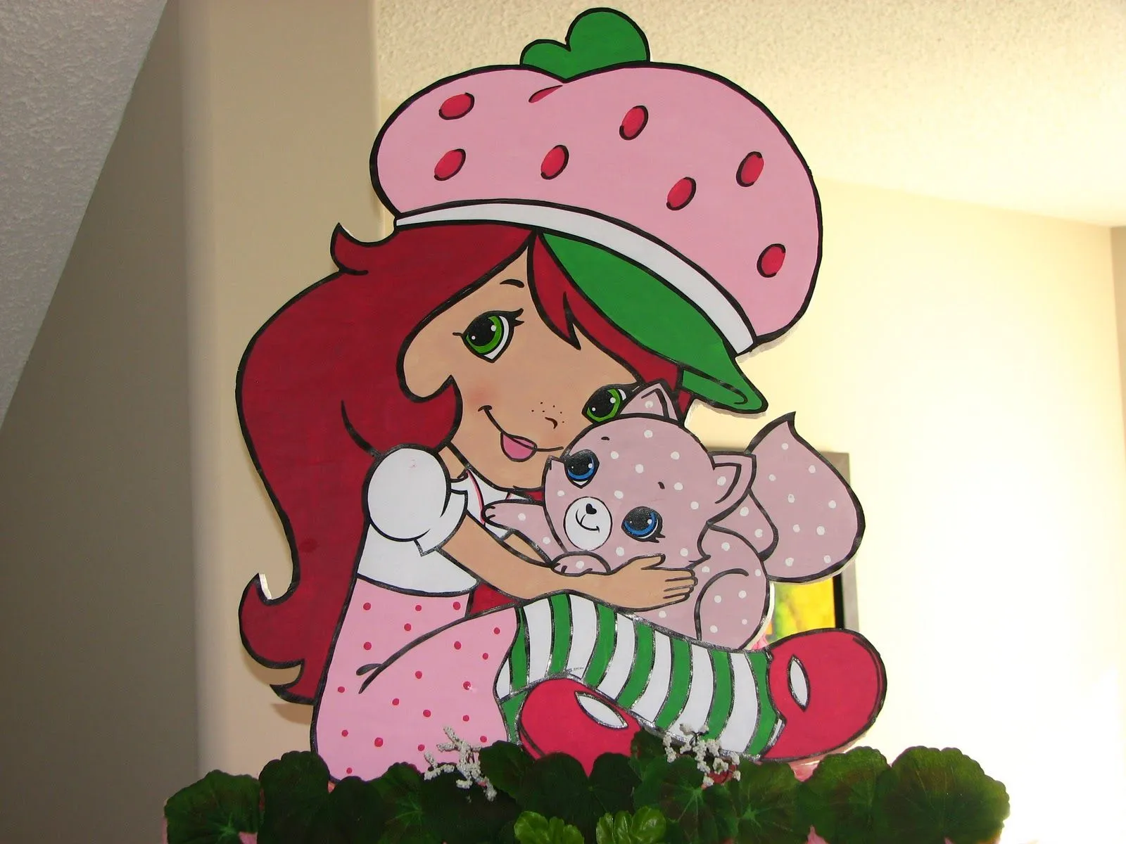 Utopia Party Decor: Strawberry Shortcake Party Decor