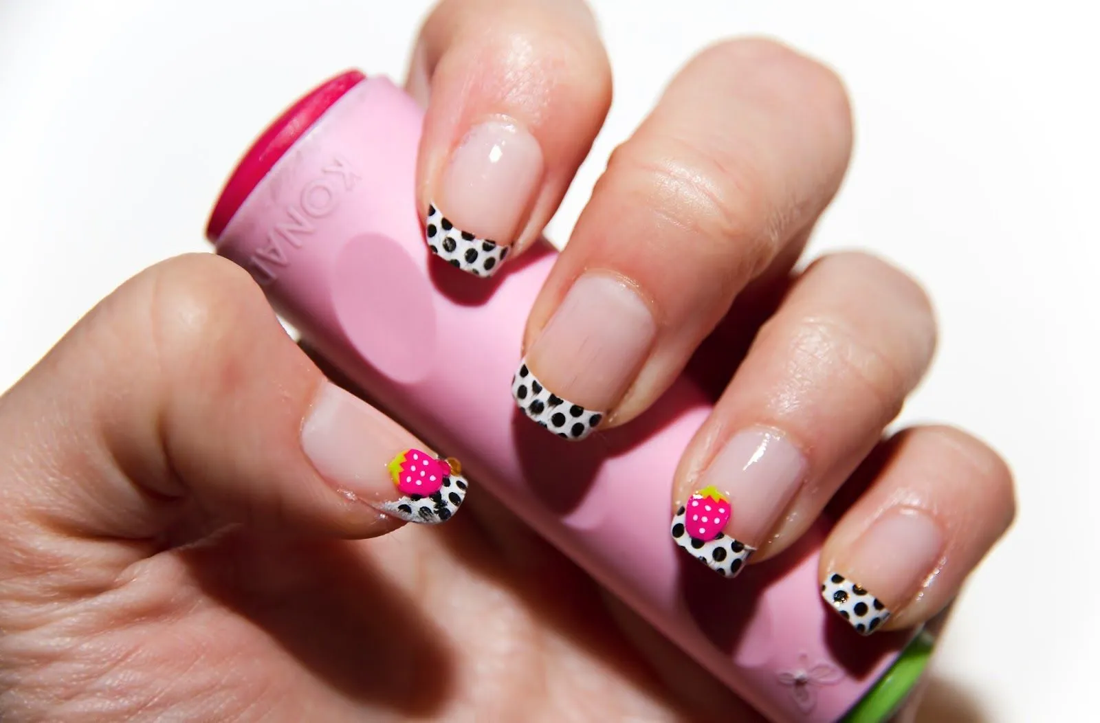 Yo ...vanidosa?: Nail Art: Manicura francesa con placas Konad ...