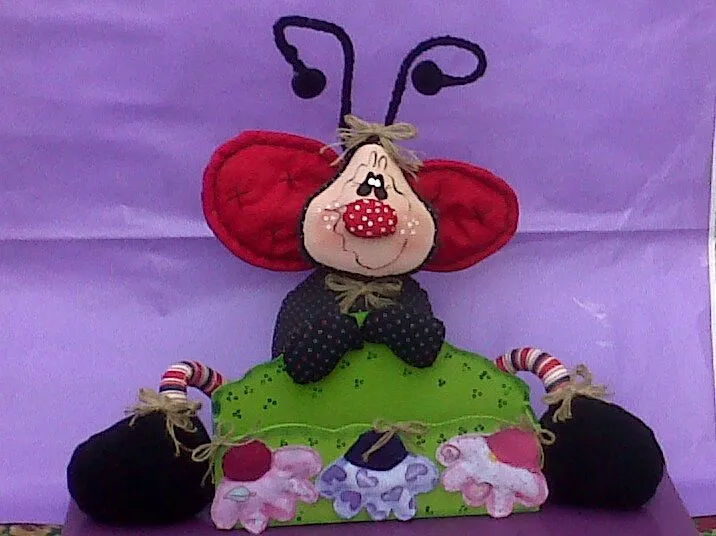 Vaquita de San Antonio de goma eva - Imagui