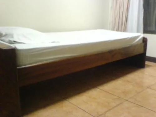 Vendo cama individual de madera - Heredia, Costa Rica - Muebles