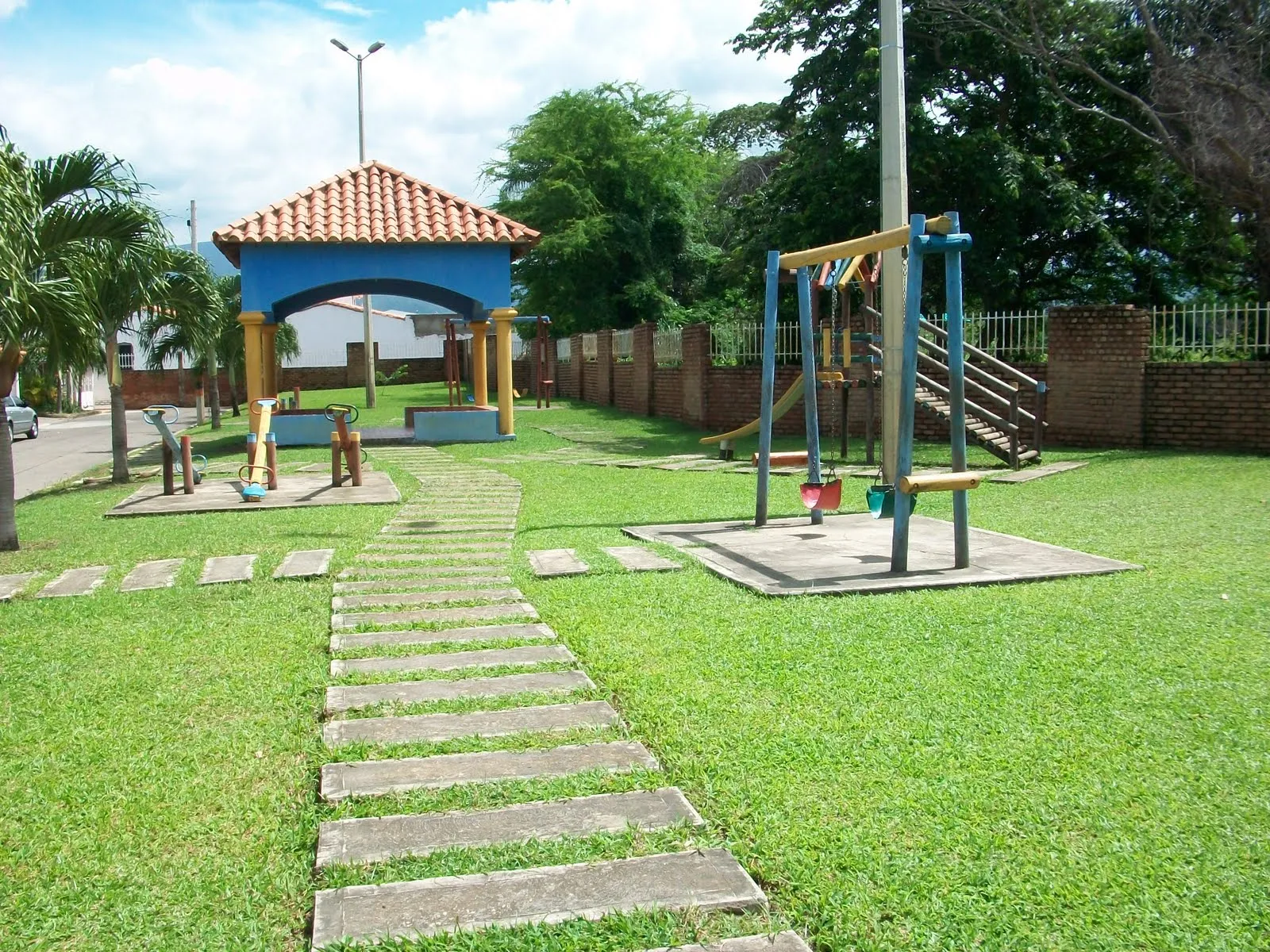 VENDOCASAENCUCUTA: PARQUE INFANTIL