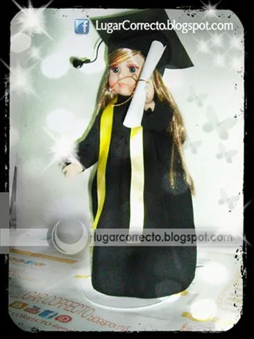 Venta de Muñecas de Graduación .... Muñecas de Porcelana y vinil vinyl porcenalizado .... +info en www.lugarCORRECTO.blogspot.mx .... venta en todo México y el mundo