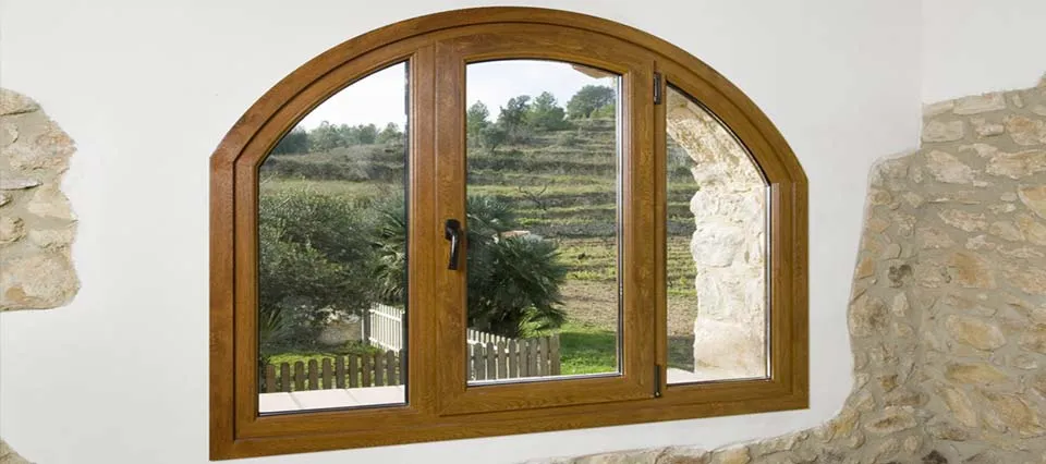 Ventanas de Madera Rústicas. Fábrica de Ventanas de Madera