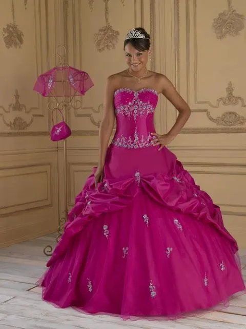 Vestido de 15 Años – Color fucsia | Vestidos de 15 años 2012