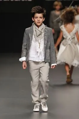 vestido de novia: Trajes de Ceremonia para Niños 2011