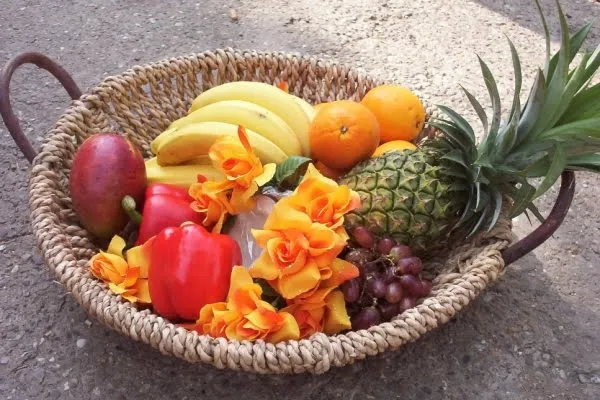 VIDA Y HOGAR: IDEAS PARA HACER CENTROS DE MESA CON FRUTAS O VERDURAS