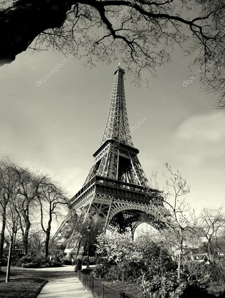 viejo tiempo ver la torre eiffel — Foto stock © urbanangel #