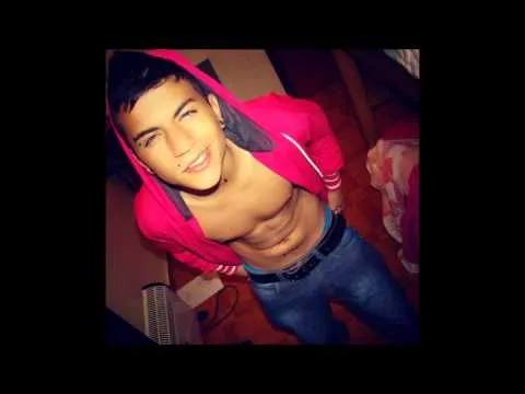 Soy el vigilante de la estación y vi como casi roban un celu ...