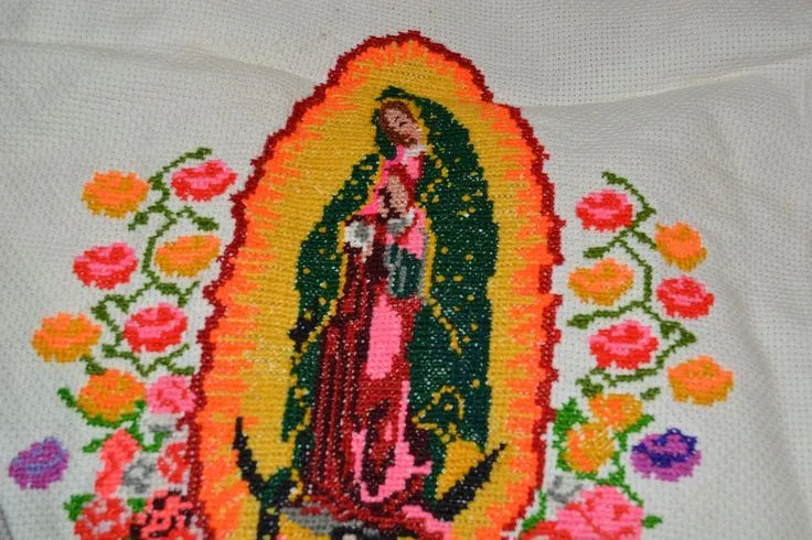 VIRGEN MARY IN CROSS STITCH-- VIRGEN MARIA EN PUNTO DE CRUZ ...