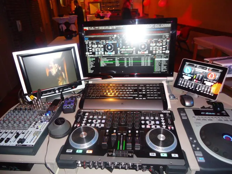 VIRTUAL DJ SOFTWARE - Curent Setup 2011-