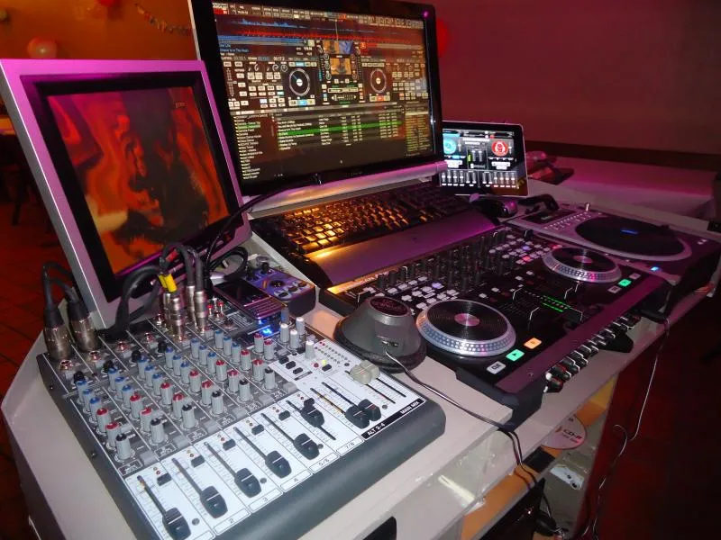 VIRTUAL DJ SOFTWARE - Curent Setup 2011-