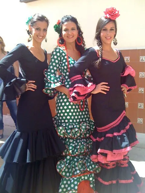 Una Vogue-idea: FERIA DE ABRIL... nuestros vestidos!