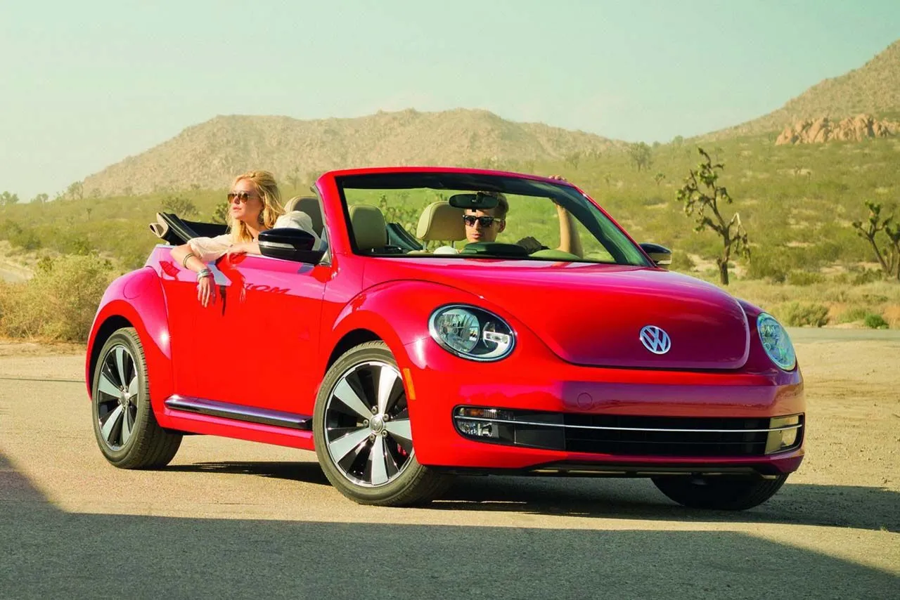 Volkswagen Beetle Cabrio: Es un carro de cuatro plazas totalmente ...