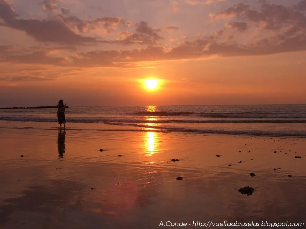 Vuelta a Bruselas - Roma: Knokke, atardecer en el Mar del Norte