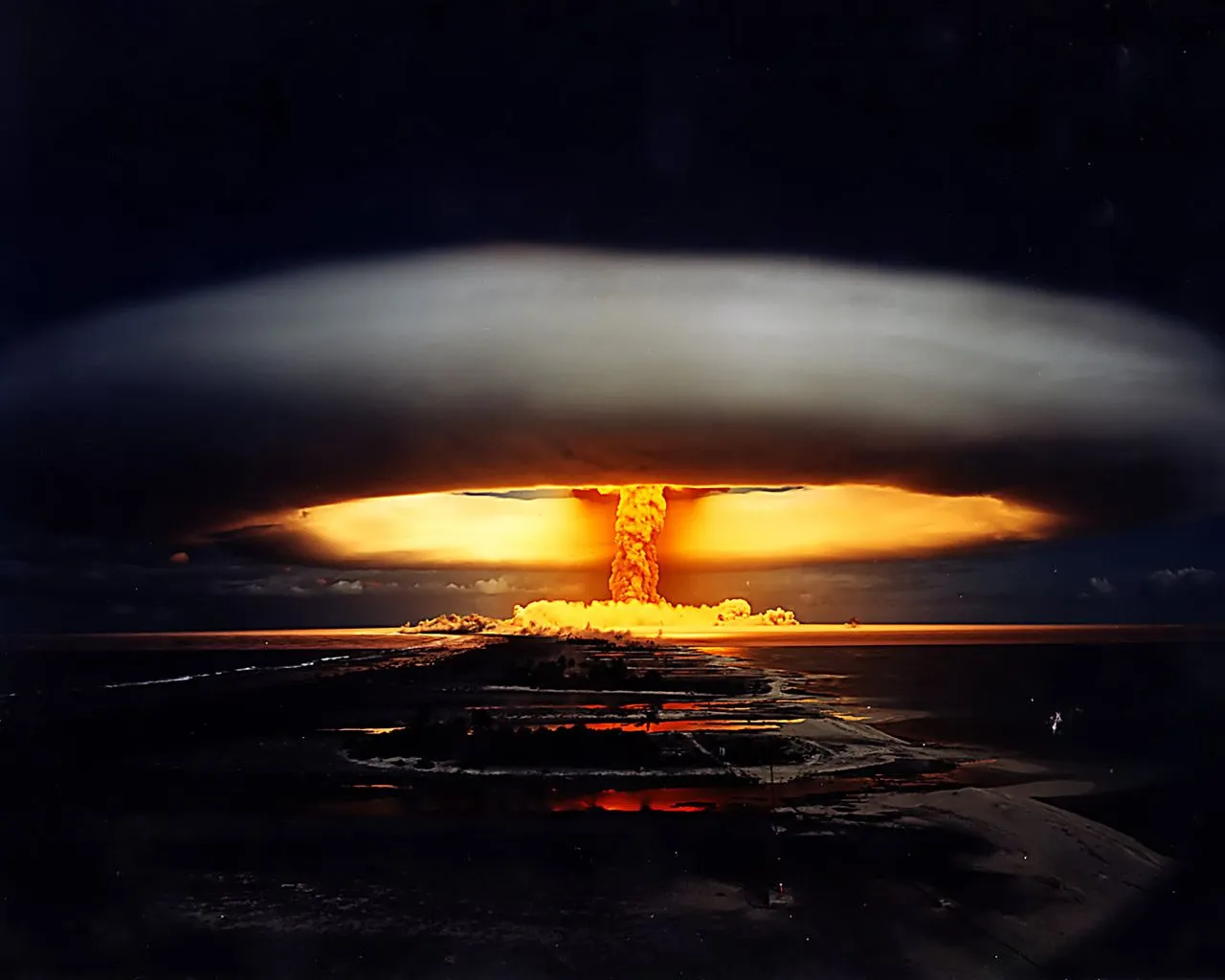 WALLPAPERS HD: hd-3d-explosion-20nucleo