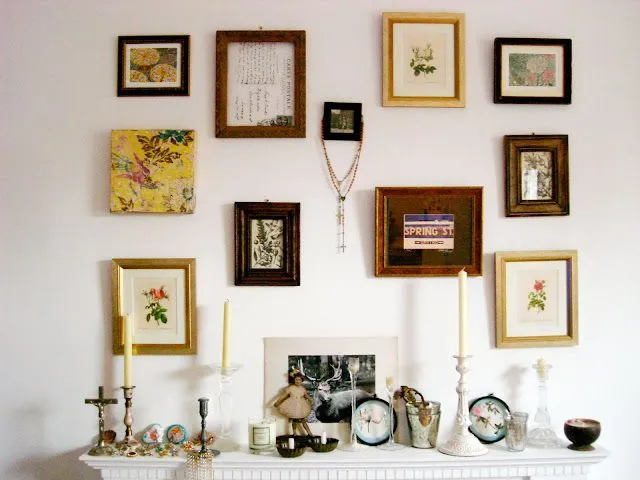 Warm Deco: Cuadros y marcos en paredes/ Frames on the wall