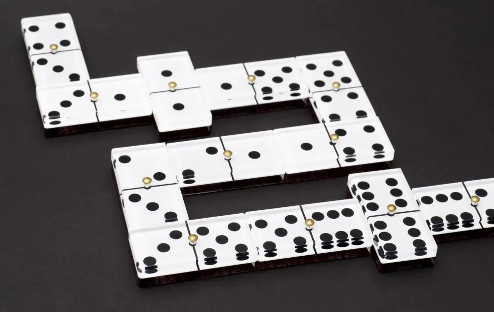 What Games are Played With Dominoes? (with pictures)