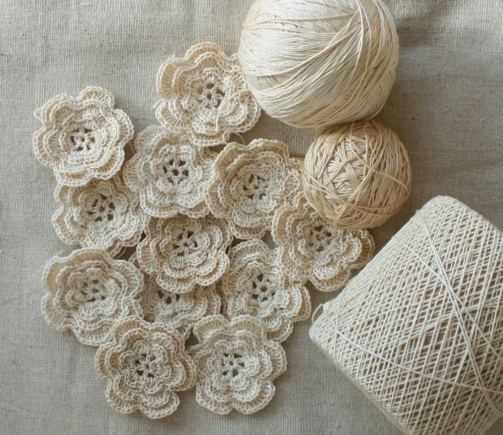 Wild Rose Vintage: Crochet Flowers and Rick Rack Roses