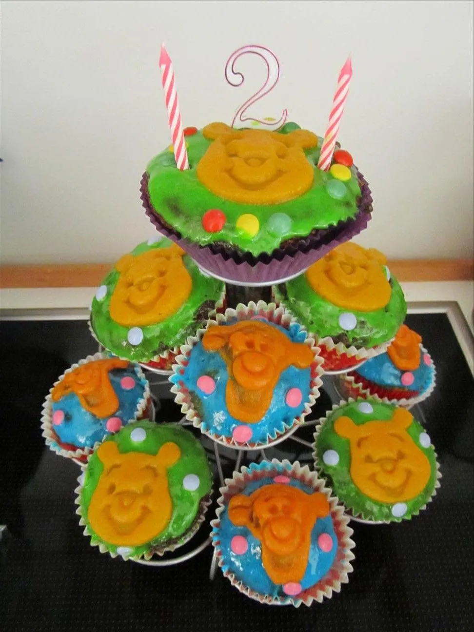 Winnie the Pooh & Tigger cup cakes | Flickr - Photo Sharing!