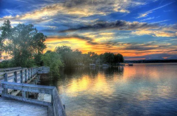 wisconsin-sunset-at-rock-lake.jpg