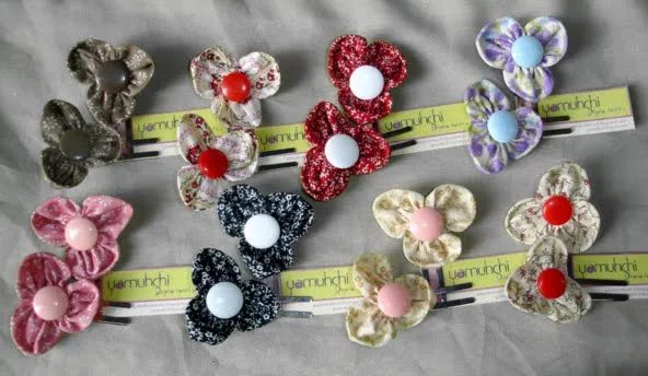 Yamuhshi Diseño Textil: Broches de flores