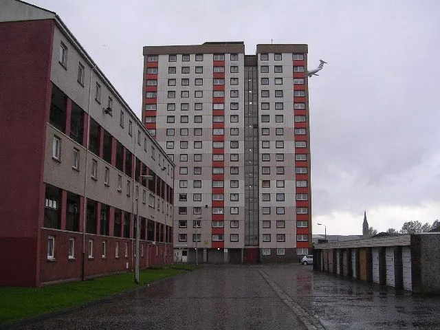 Yoker Tower Block © Chris Upson :: Geograph Britain and Ireland