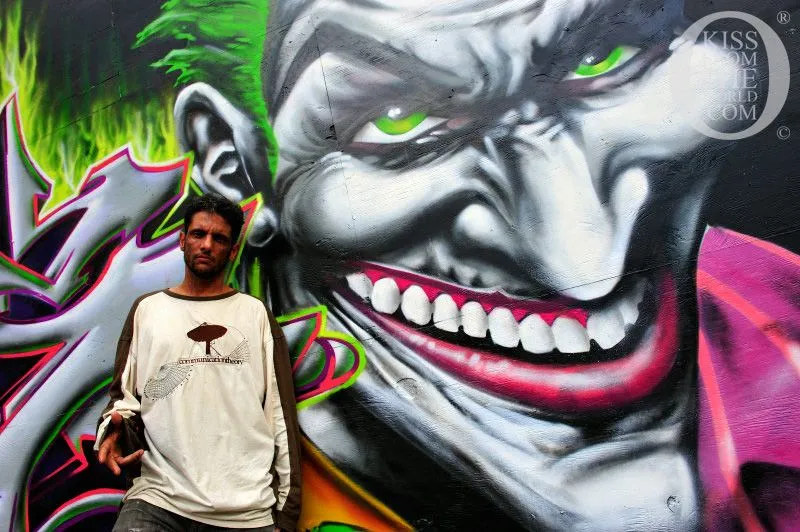 ZARAGOTHAM CITY: GRAFFITIS DE EL JOKER.