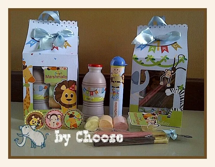 Zoo Birthday Souvenir by Choose me | Gift | Pinterest