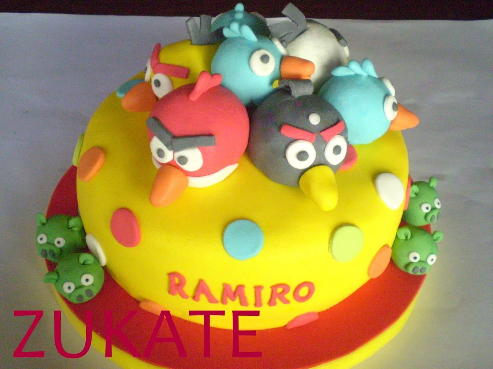 ZUKATE: TORTA ANGRY BIRDS PARA RAMIRO