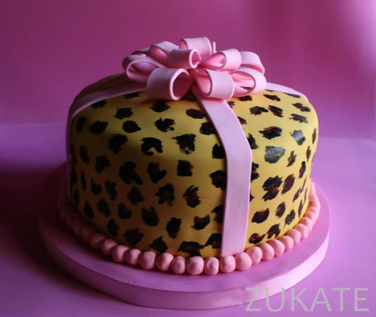 ZUKATE: TORTA ANIMAL PRINT PARA SILVIA