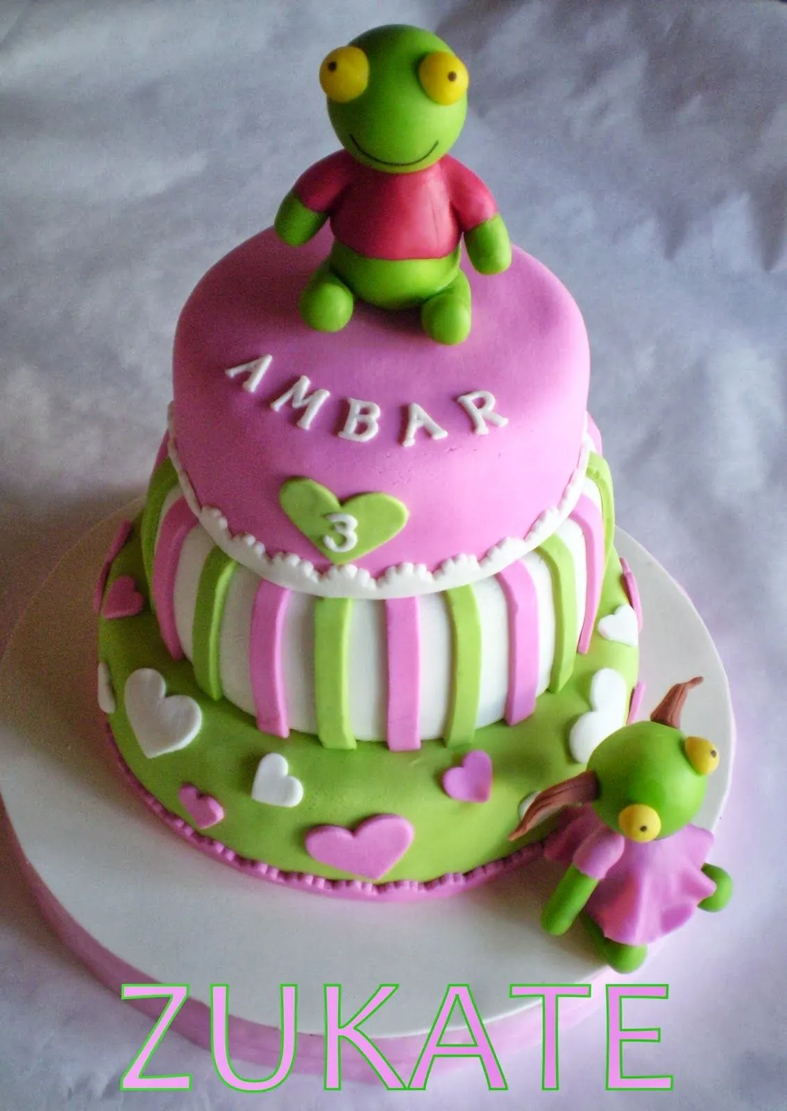 ZUKATE: TORTA DE SAPO PEPE Y SAPA PEPA PARA AMBAR